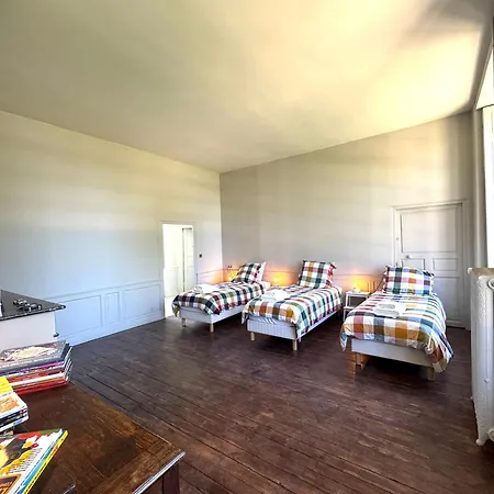 Le Château De Grisy Et Sa Ferme - élégant - Piscine - Calme Villa Vendeuvre