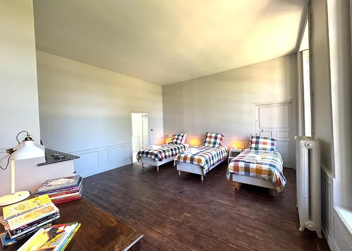 Le Chateau De Grisy Avec Services - Elegant - Piscine - Calme 别墅 Vendeuvre