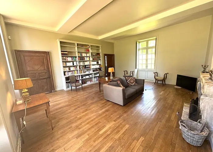 Le Chateau De Grisy Avec Services - Elegant - Piscine - Calme * Vendeuvre