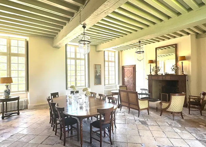 Le Chateau De Grisy Avec Services - Elegant - Piscine - Calme