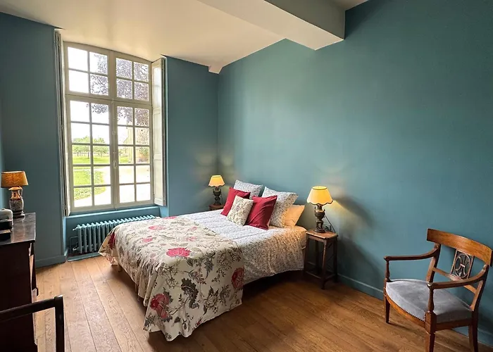 Le Chateau De Grisy Avec Services - Elegant - Piscine - Calme * Vendeuvre