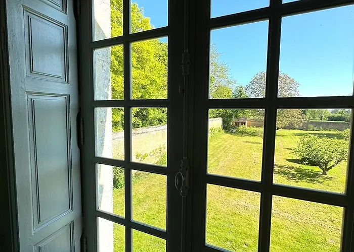 Le Chateau De Grisy Avec Services - Elegant - Piscine - Calme 别墅 Vendeuvre